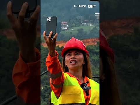 En el corazón del corregimiento San Cristóbal, de Medellín, el concreto y el acero son en el lenguaje común de Gladys Marín y Alejandro Álvarez Marín. Madre e hijo no solo comparten el techo de su hogar en la vereda Palenque, sino que ahora forjan su vínculo bajo el rigor de la construcción, levantando juntos los cimientos del Jardín Buen Comienzo Chambacú. Para Gladys, trabajar codo a codo con su hijo es un milagro de resiliencia tras tiempos difíciles; para Alejandro, es la oportunidad de aprender un oficio bajo el mejor ejemplo de tenacidad. Juntos, transforman el sudor diario en un legado familiar que quedará grabado en los muros que hoy edifican para el futuro de su comunidad.

SUSCRÍBETE: https://bit.ly/eltiempoYT 

Síguenos en nuestras redes sociales:
X: https://twitter.com/eltiempo 
Facebook: https://www.facebook.com/eltiempo 
Instagram: https://www.instagram.com/eltiempo 

El Tiempo es el medio líder de noticias en Colombia, caracterizado por sus investigaciones y reportajes exclusivos, sobre:  justicia, deportes, economía, política, cultura, tecnología, innovación, cambio climático, entre otros eventos noticiosos en Colombia y el mundo.

Para mayor información ingresa a: https://www.eltiempo.com 

Otros canales de El Tiempo
Citytv: https://www.youtube.com/c/citytvbogota  
Bravíssimo Citytv: https://www.youtube.com/c/BRAVISSIMOCITYTV  
Portafolio: https://www.youtube.com/user/PortafolioCO  
Futbolred: https://www.youtube.com/c/FutbolRedCO