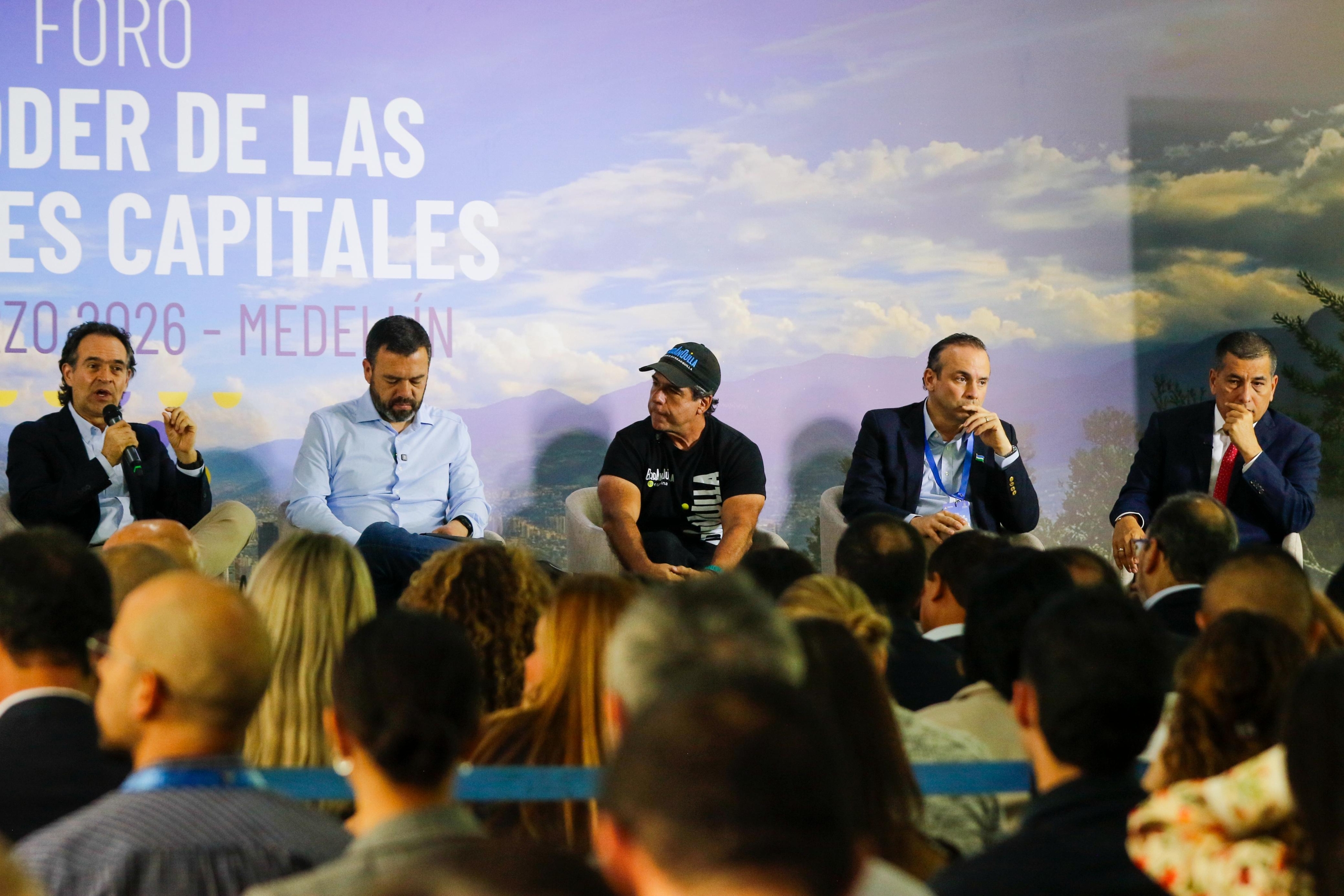 Los alcaldes de Medellín, Bogotá, Barranquilla, Cali y Cartagena ofrecieron un balance de los principales logros y retos de sus ciudades.