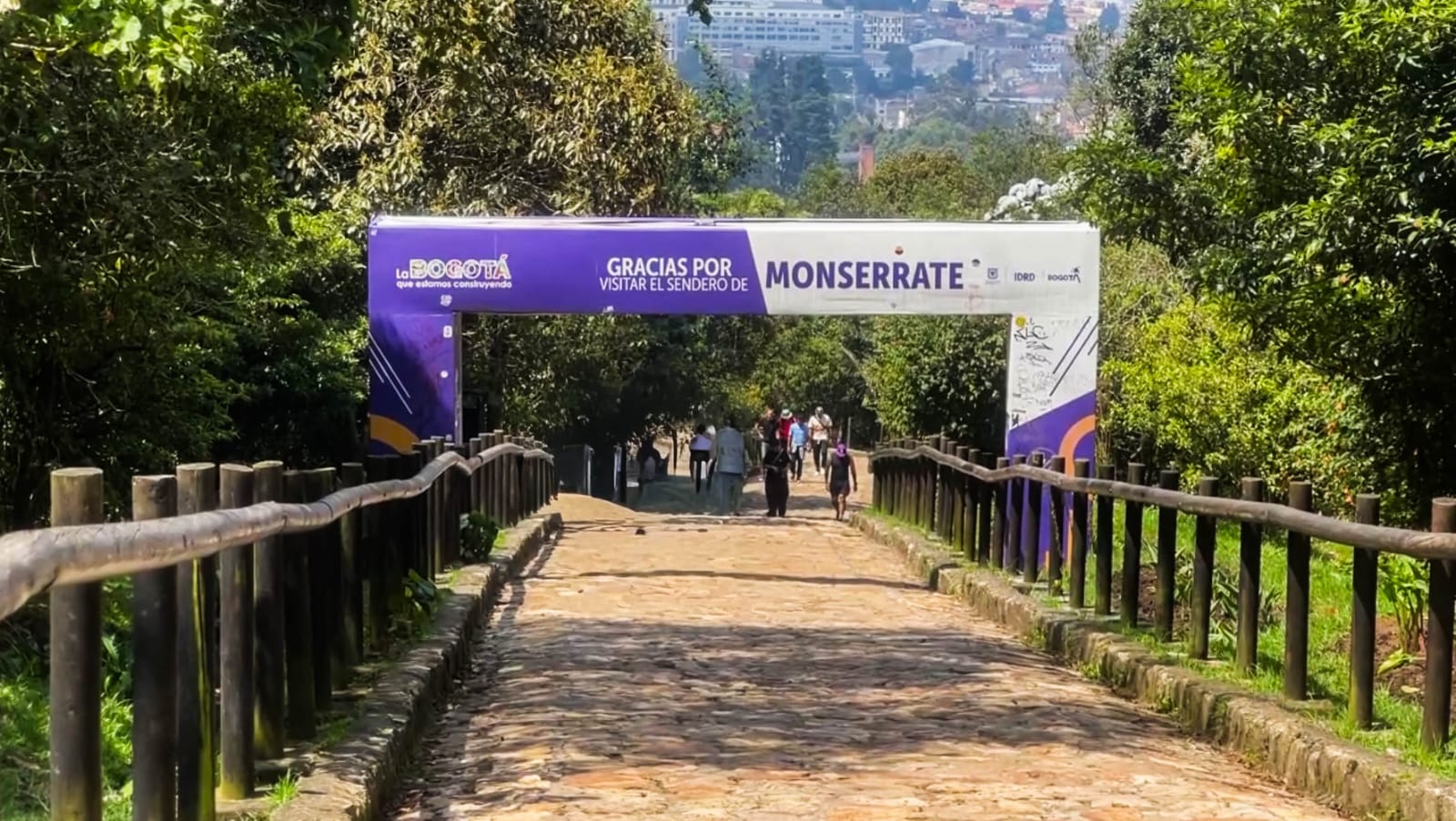 Las autoridades recomiendan precaución en las vías ante el aumento de viajes durante la temporada.