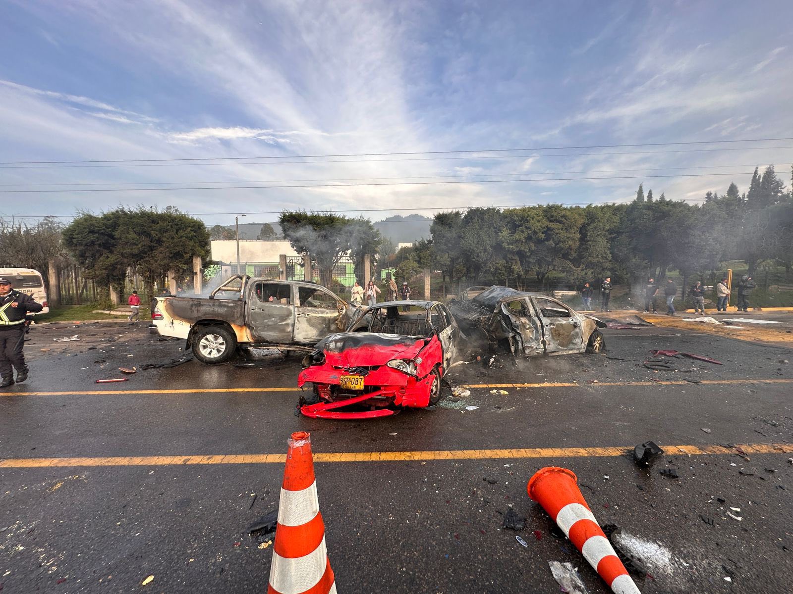 El incendio vehicular en el sector del peaje de Casablanca obligó al cierre del corredor Ubaté - Zipaquirá.
