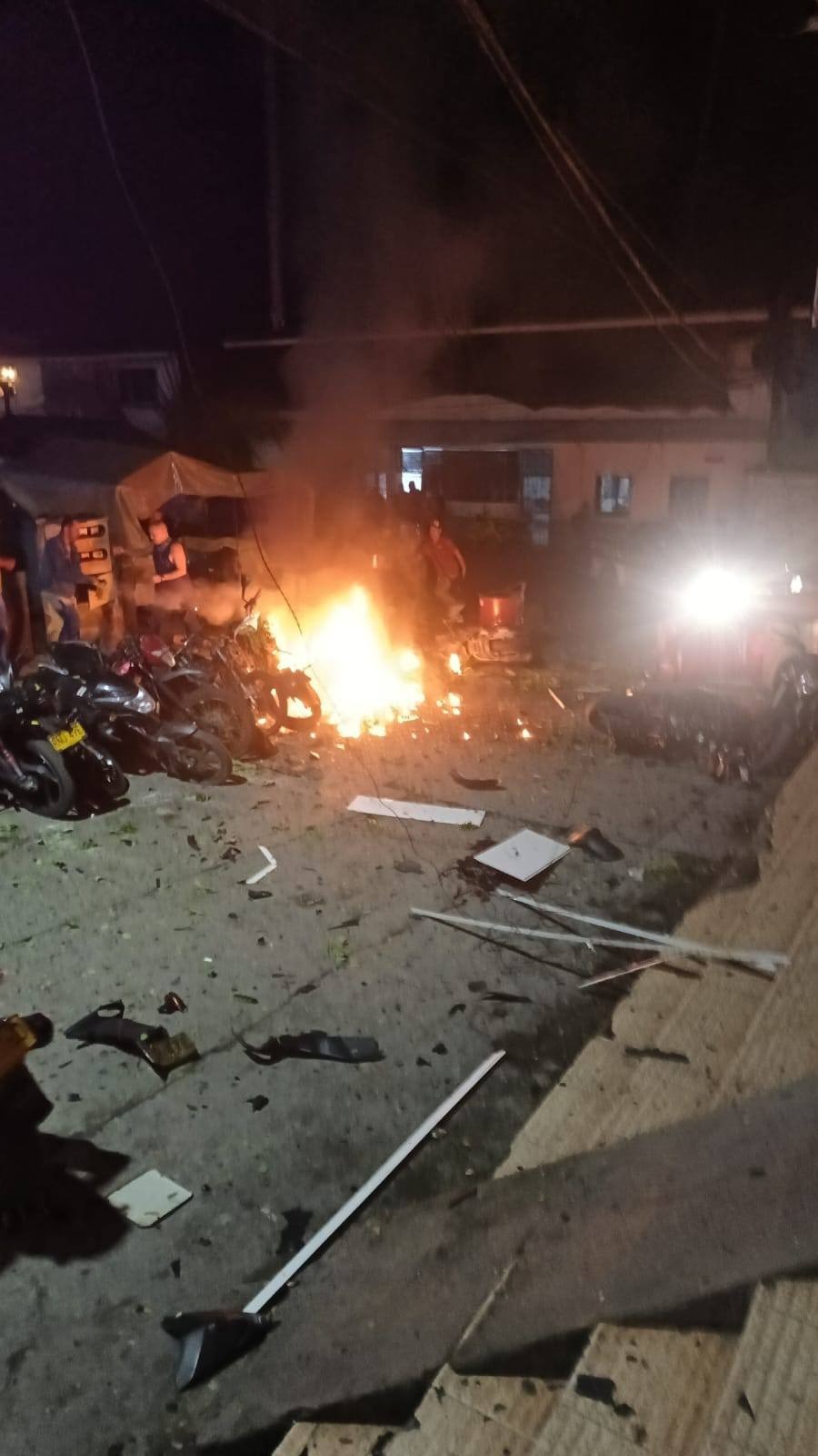 Savunma Bakanı Pedro Sánchez, Briceño'daki motosikletli bombalı saldırıyı 'korkakça tepki' olarak tanımlıyor