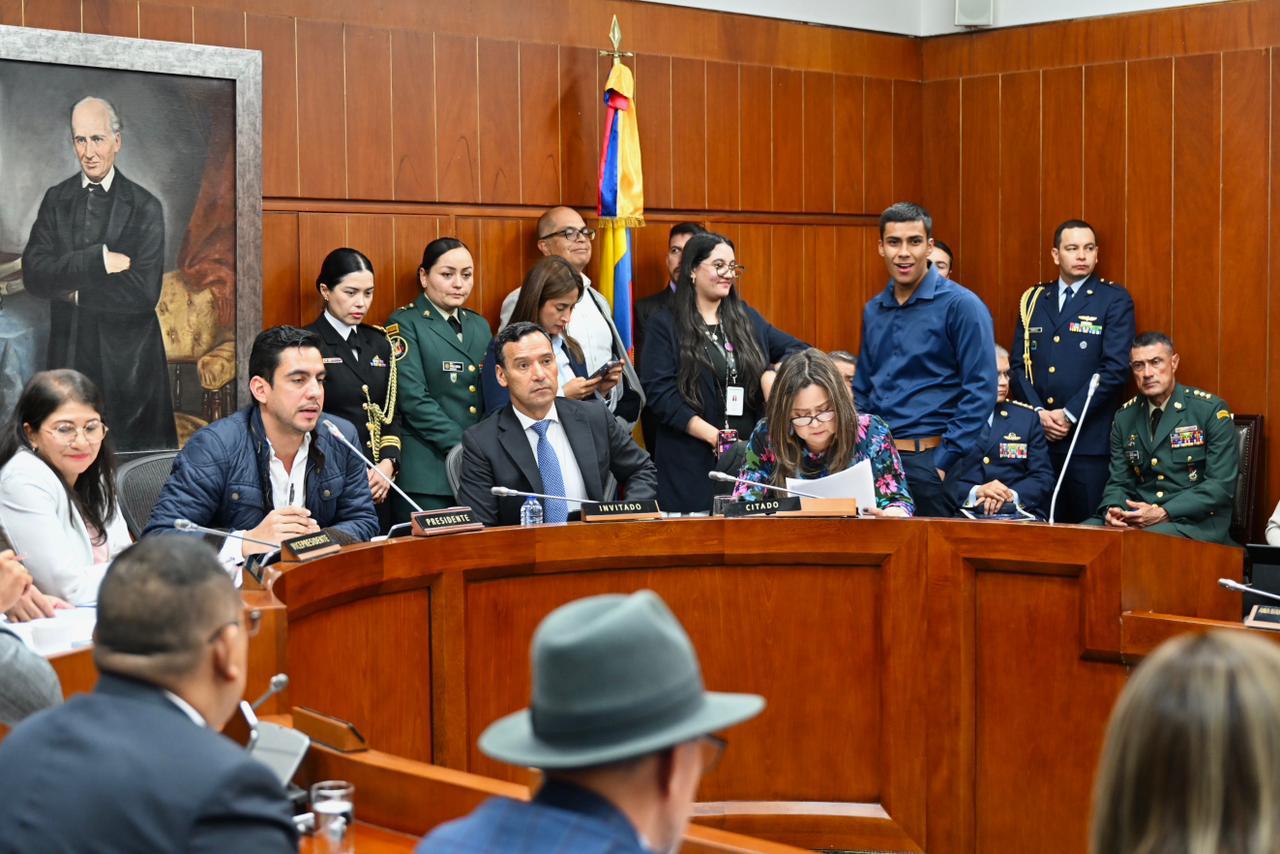 Kalkış anında 133 bin pound ağırlığındaydı.