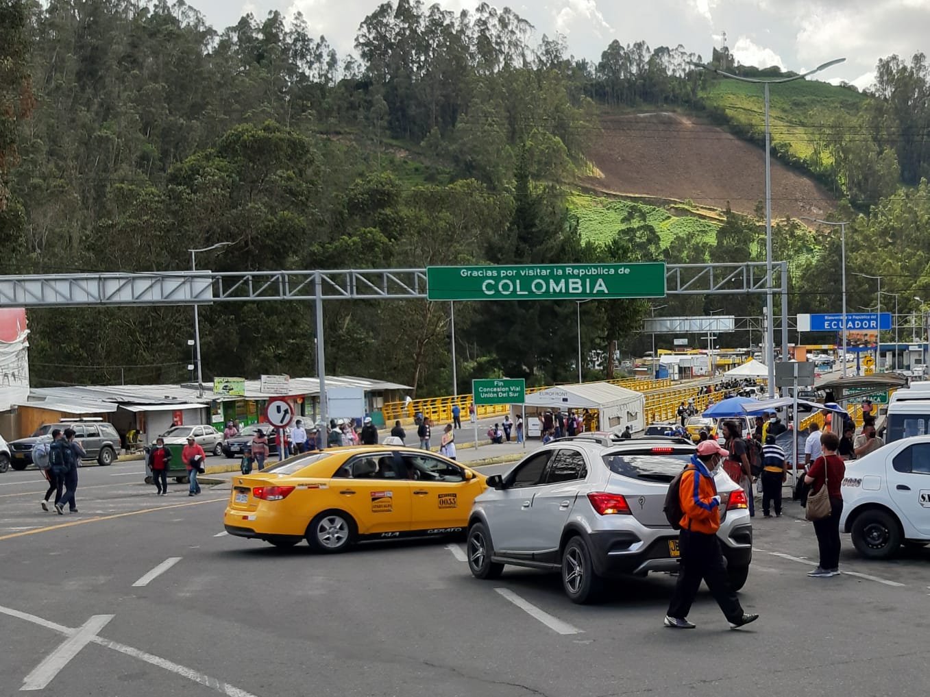 Crisis entre Colombia y Ecuador se refleja en la frontera.