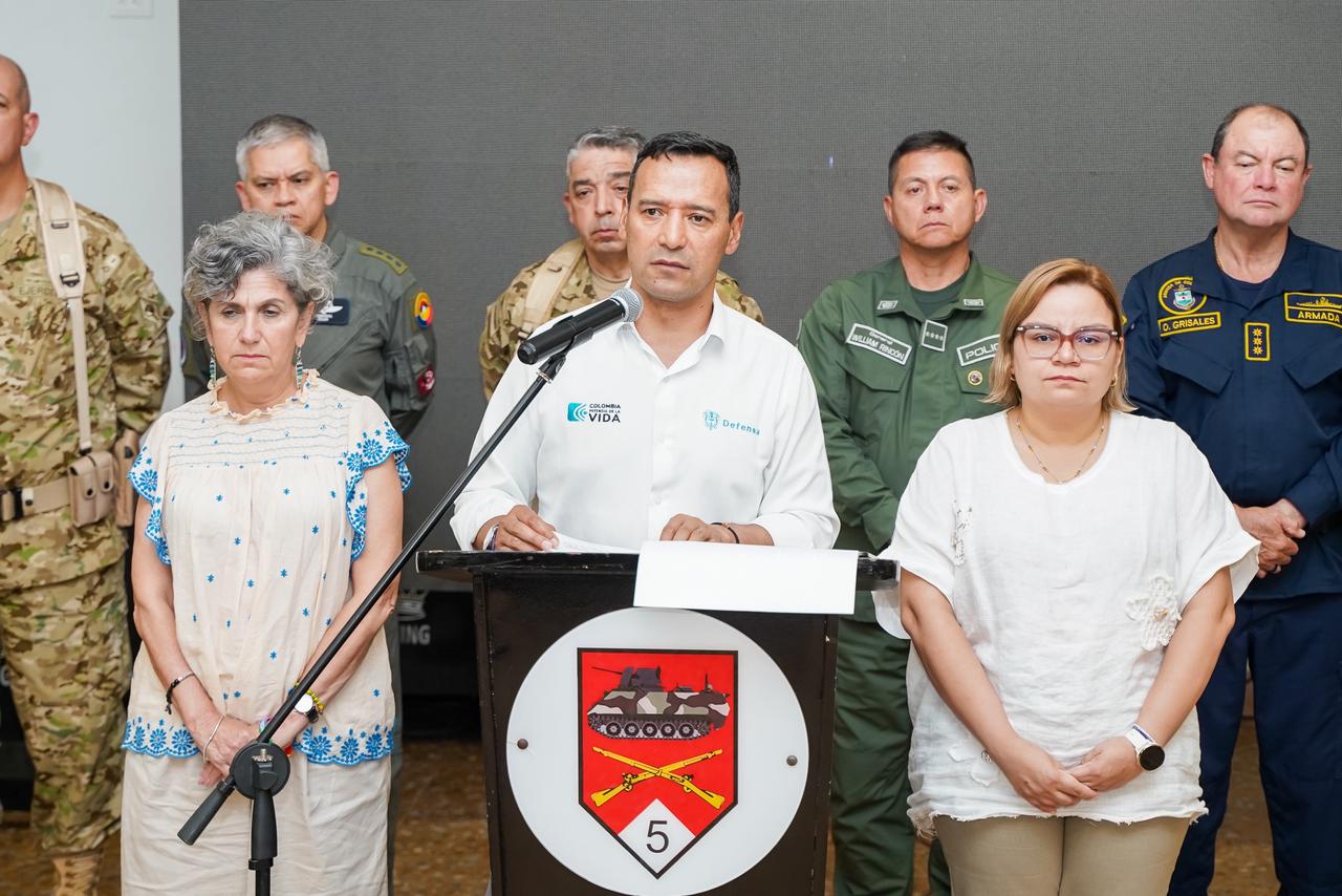 Eğitim merkezinde tıbbi protokolün etkinleştirilmesine rağmen, Santa Marta'da bir SENA stajyerinin şiddetli baş ağrısından sonra ölmesi nedeniyle şok yaşandı