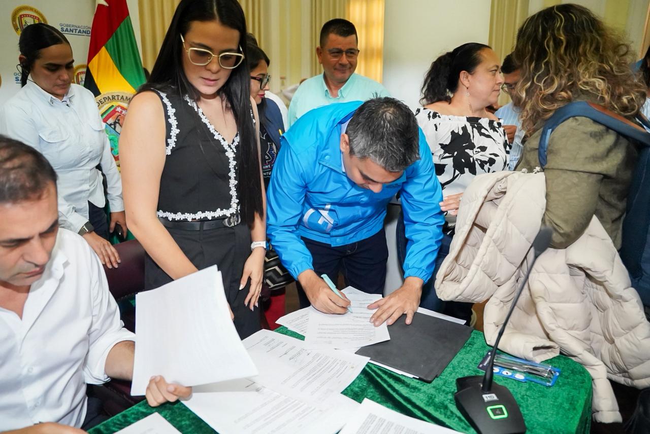 Firma del acta para finalizar paro por avalúo catastral