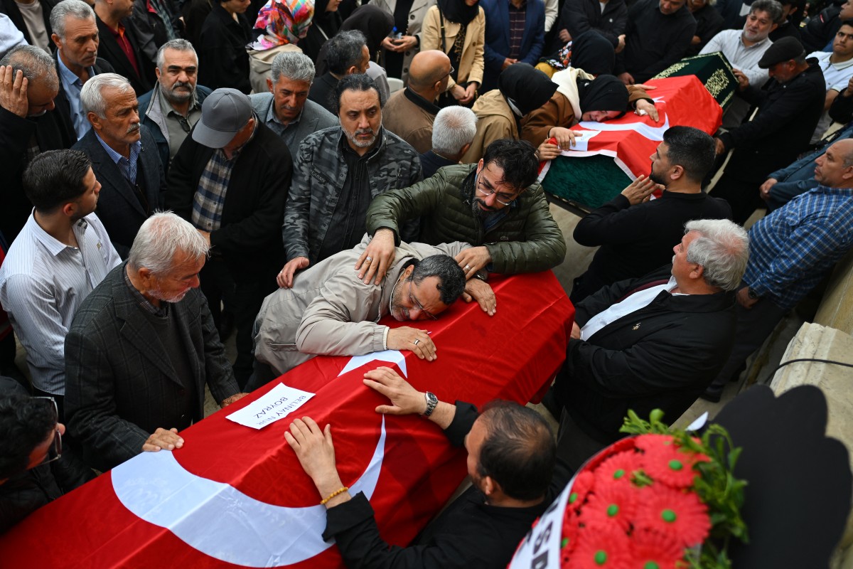 Funerales de las nueve víctimas mortales del tiroteo en una escuela en Turquía, el 15 de abril