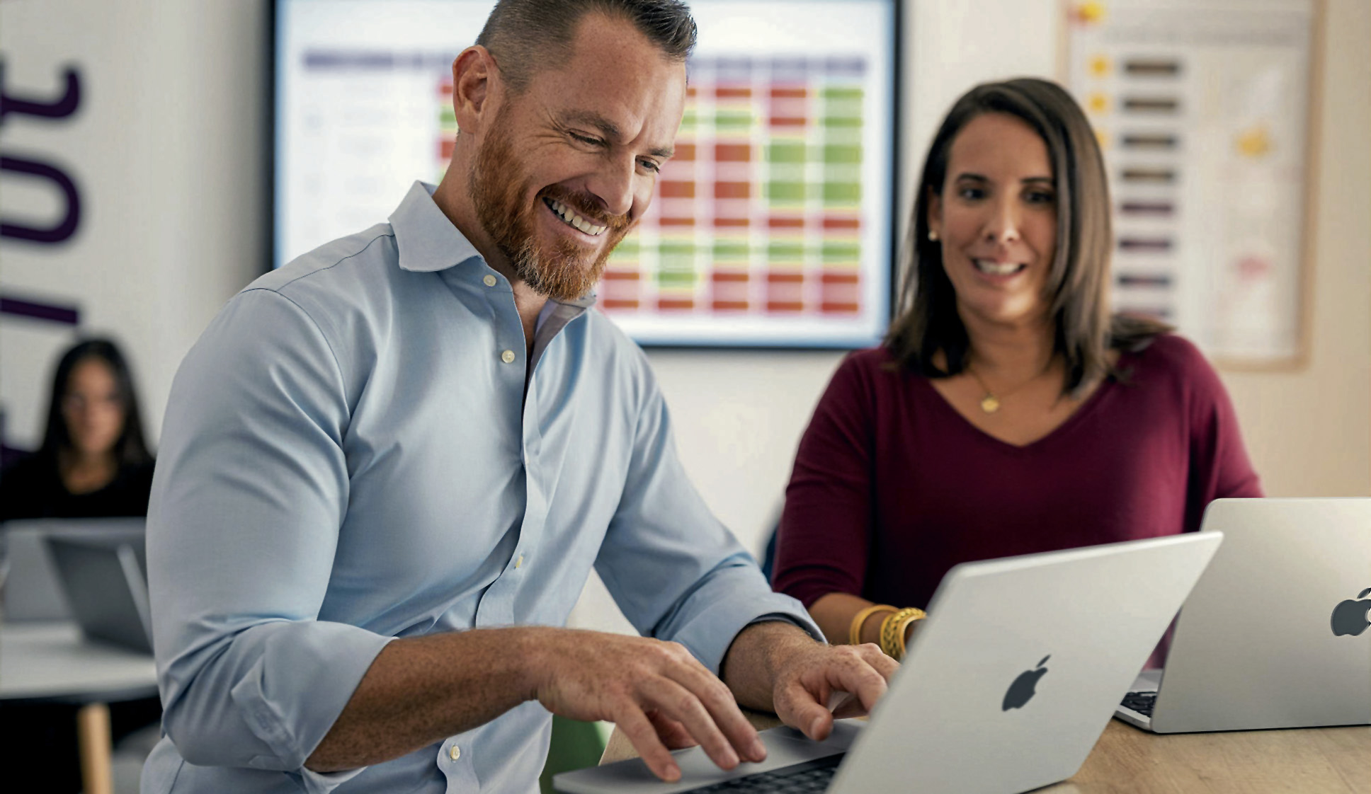 Los nuevos MacBook incorporan mejoras en rendimiento, batería y conexión, pensados para diferentes públicos.