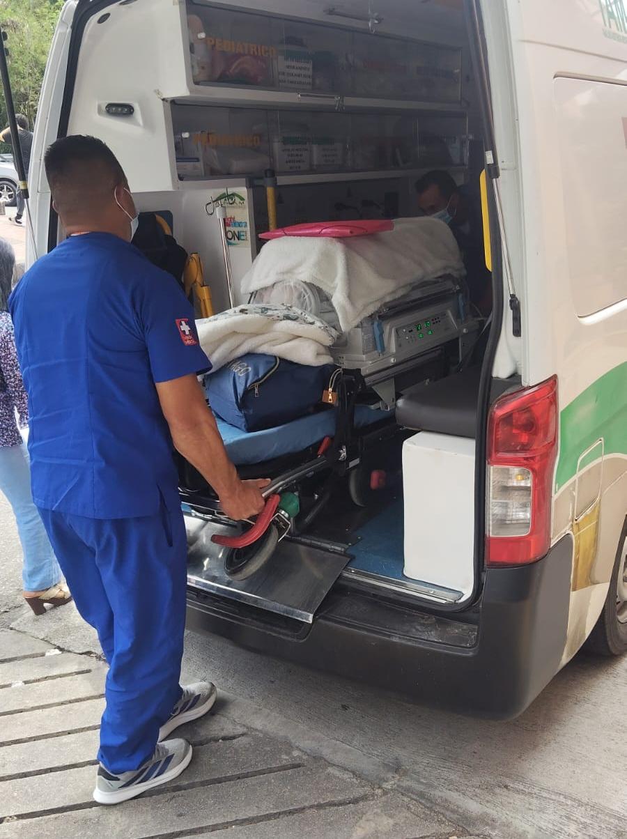 El drama de una joven materna y su bebé al que le aplicaron por error un medicamento que era para ella