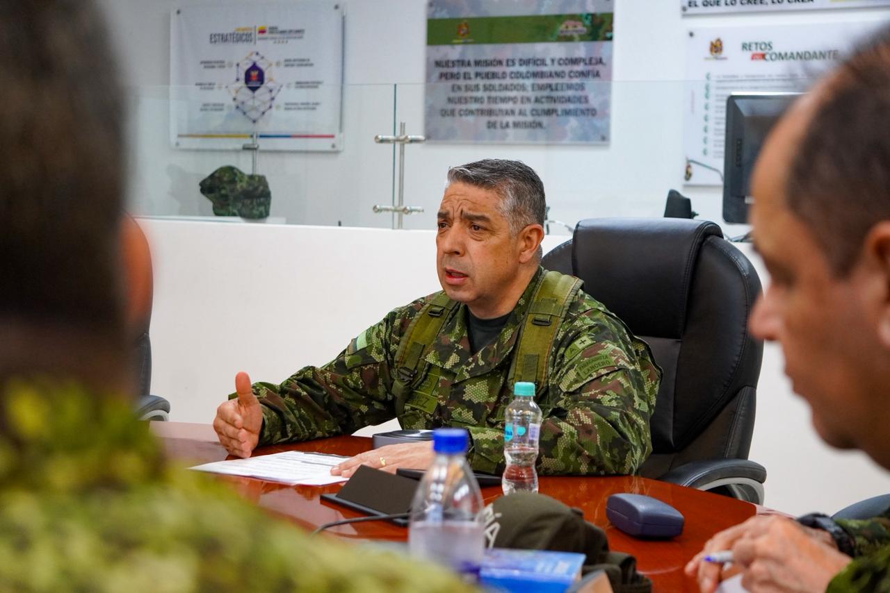 General Hugo López Barreto, comandante de las Fuerzas Militares.