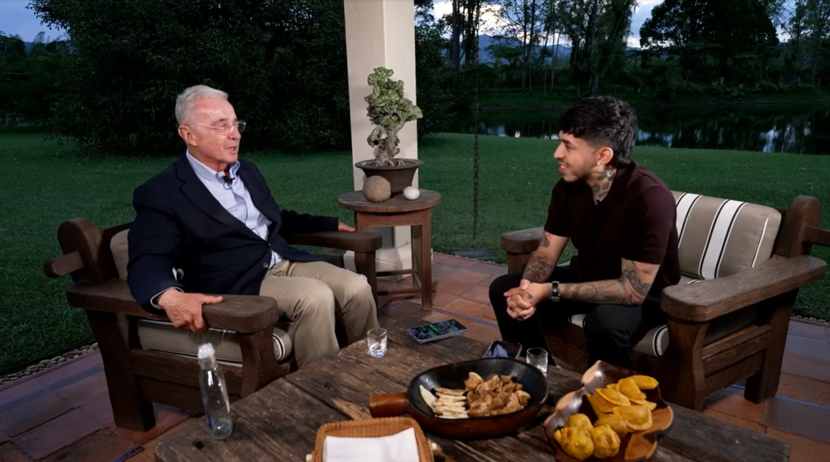 Conversación Westcol y Uribe.