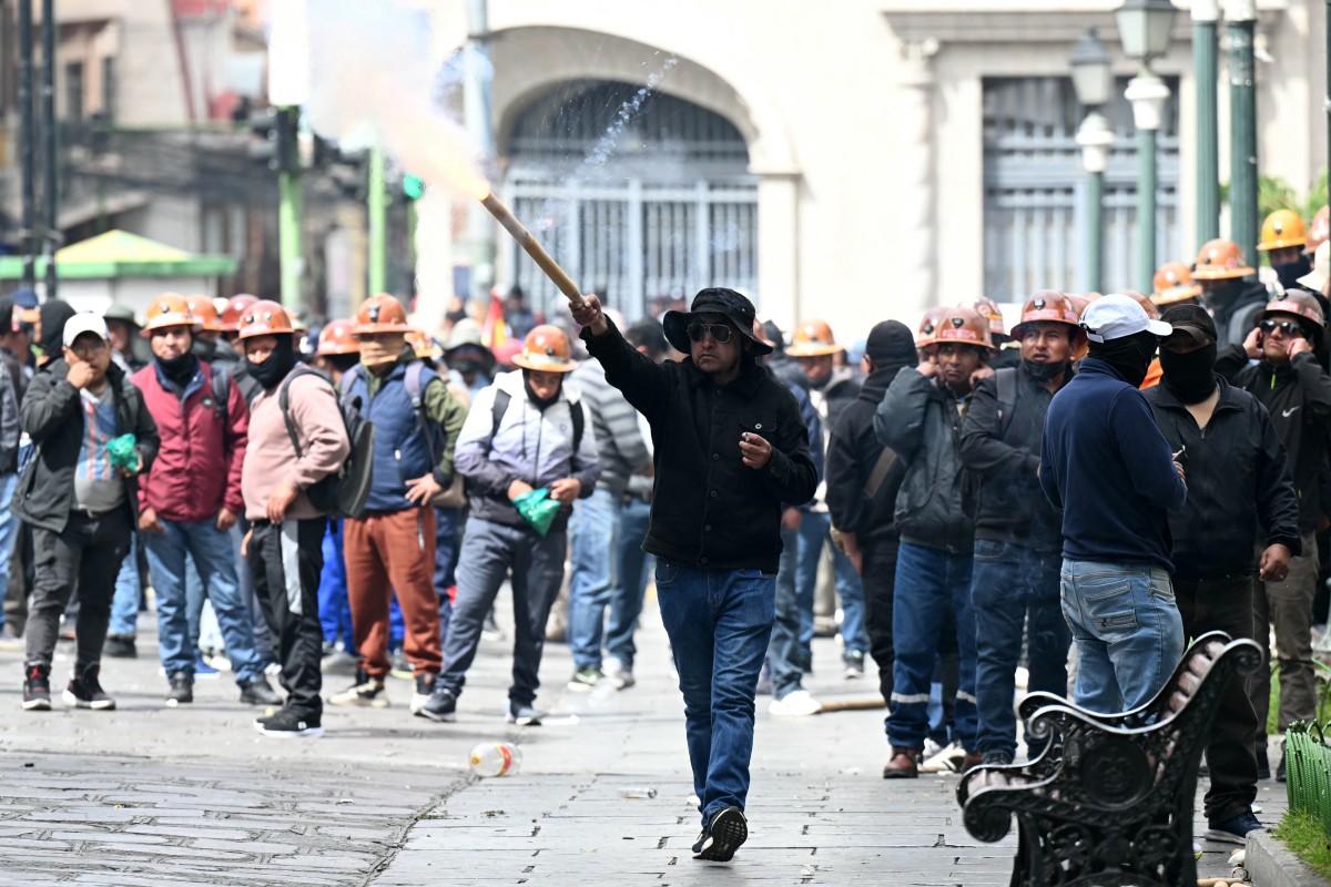 Protestas en La Paz, Bolivia, contra el presidente Rodrigo Paz