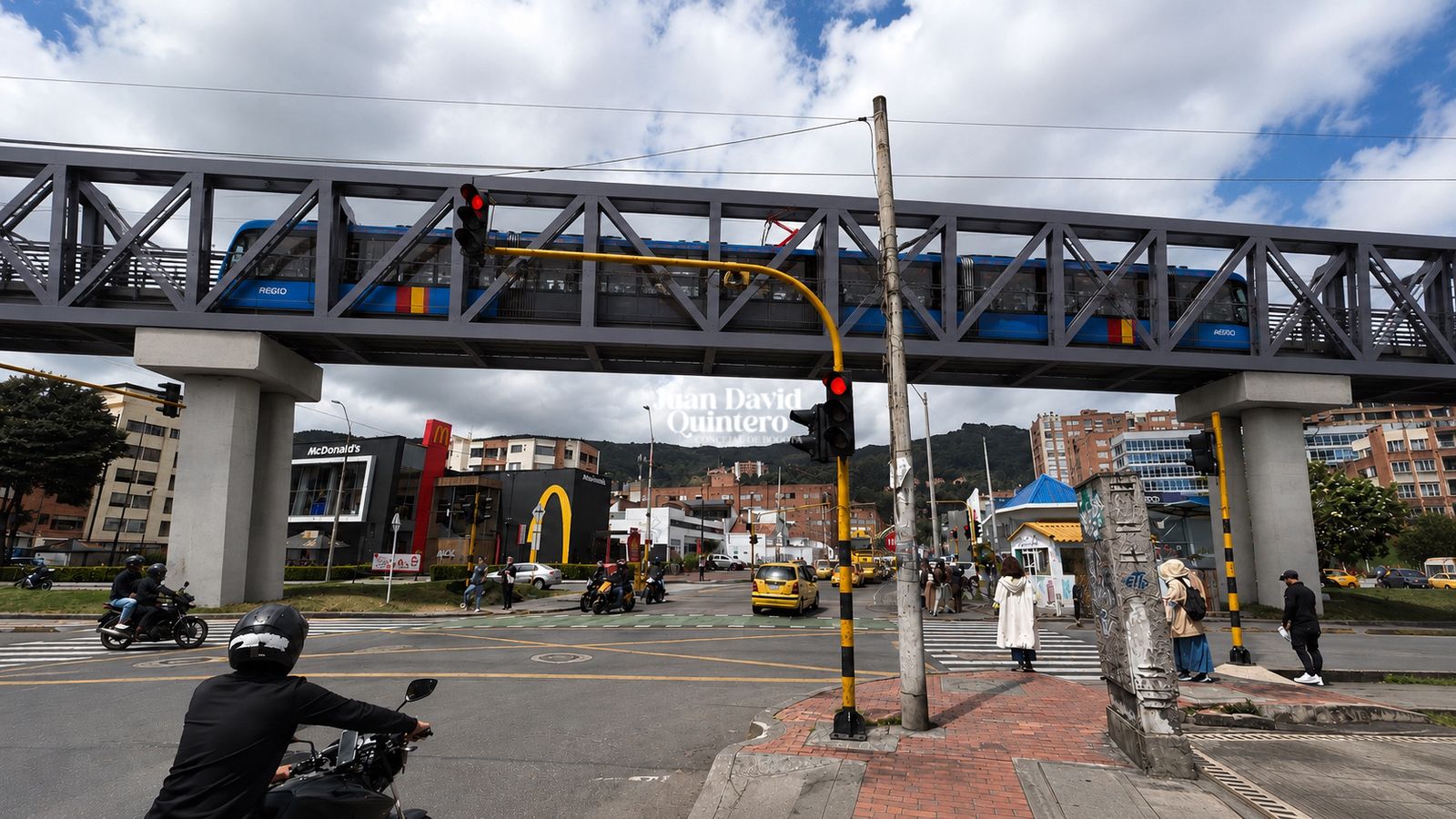 Así se verá la calle 140 con 9 al construirse el Regiotram del Norte según el concejal.