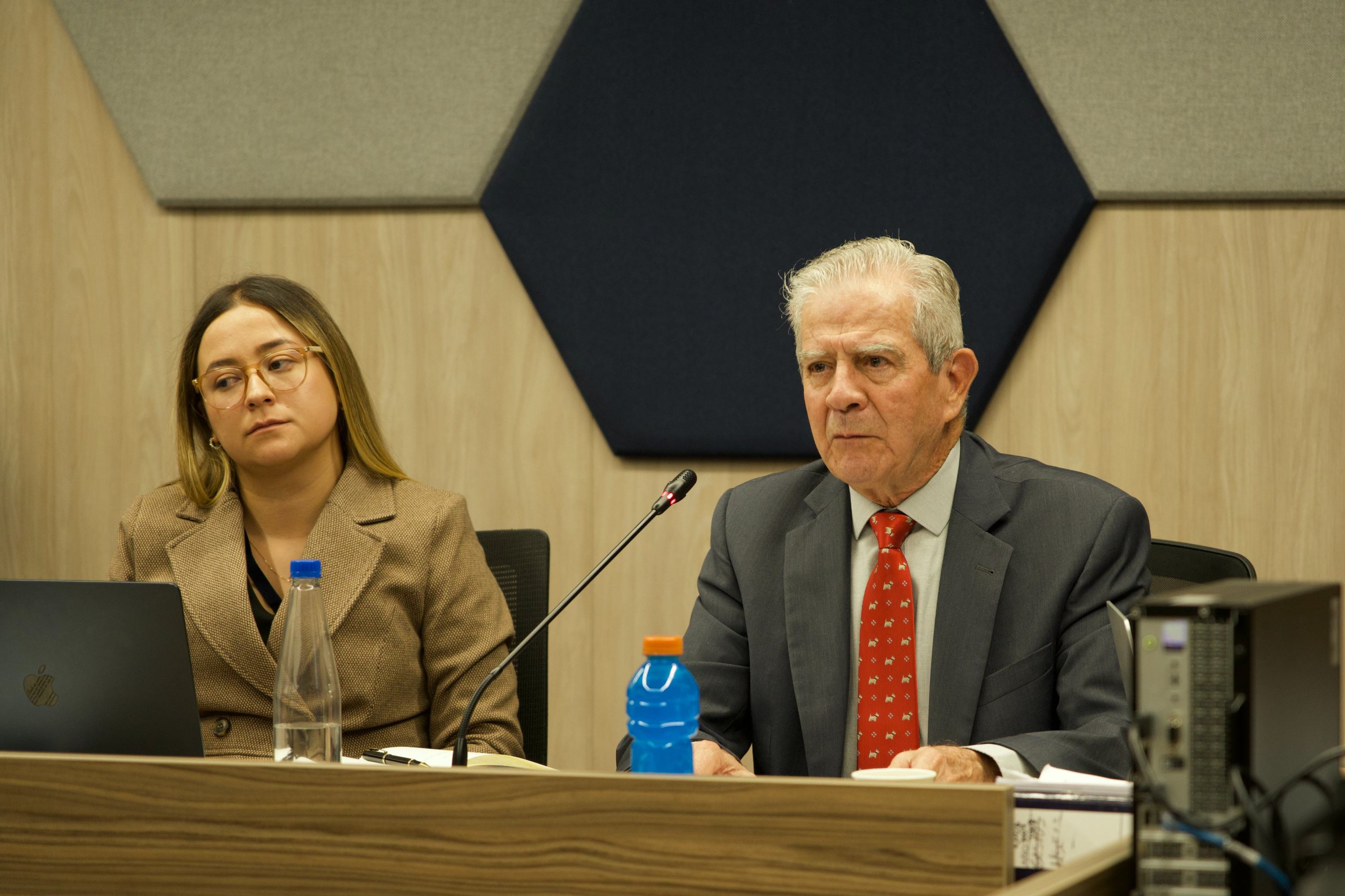 General (r) Mario Montoya Uribe gives his version before the JEP