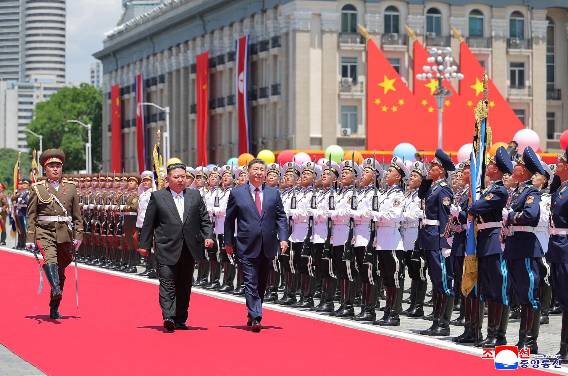 Visita de Xi Jinping a Corea del Norte, donde se reunió con Kim Jong-Un