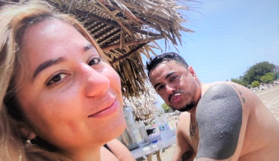 Tetikçinin Barranquilla'da 'Los Costeños' başkanı Castor takma adının eski ortağı La Mona takma adını öldürdüğü anın videosu: 7 kez vuruldu