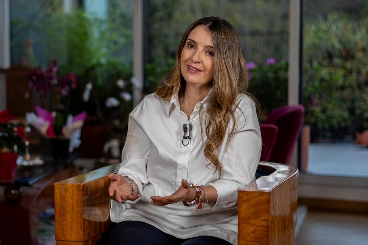 Paloma Valencia was a senator of the Republic between 2014 and 2026. In addition, she was a candidate for the presidency of La Gran Consulta por Colombia.