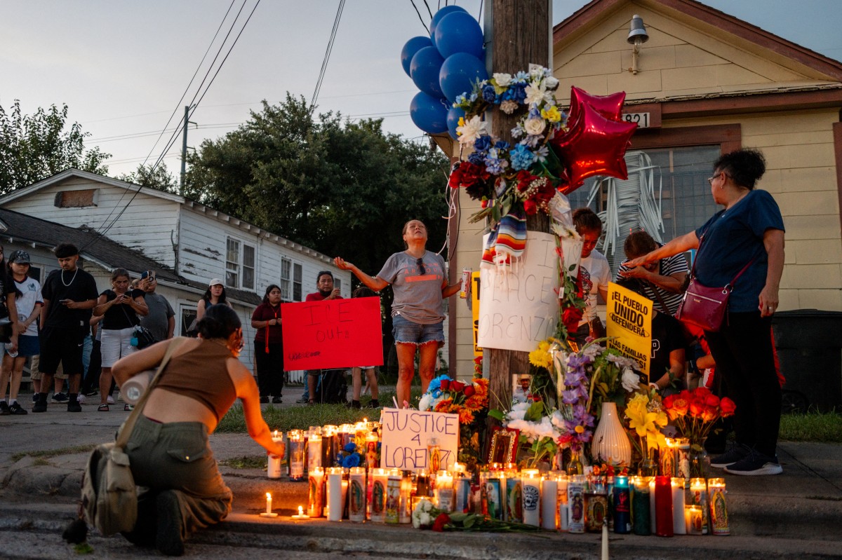 Memorial para el inmigrante mexicano Lorenzo Salgado Araújo en Houston, Texas (EE. UU.)