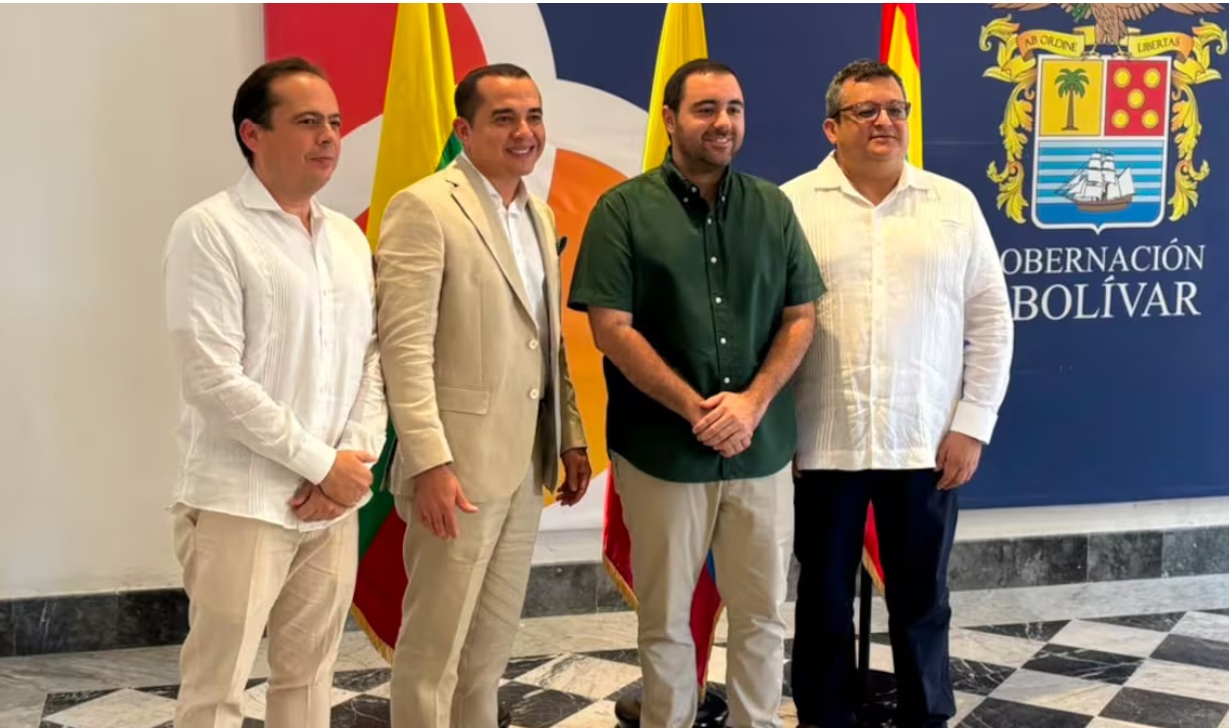 Magistrados del Tribunal de Bolívar y el Gobernados Yamil Arana