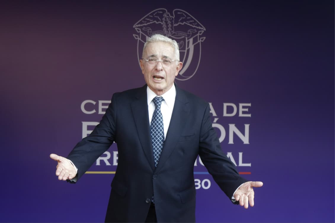Álvaro Uirbe llegó a la posesión de Abelardo De La Espriella en Cali.