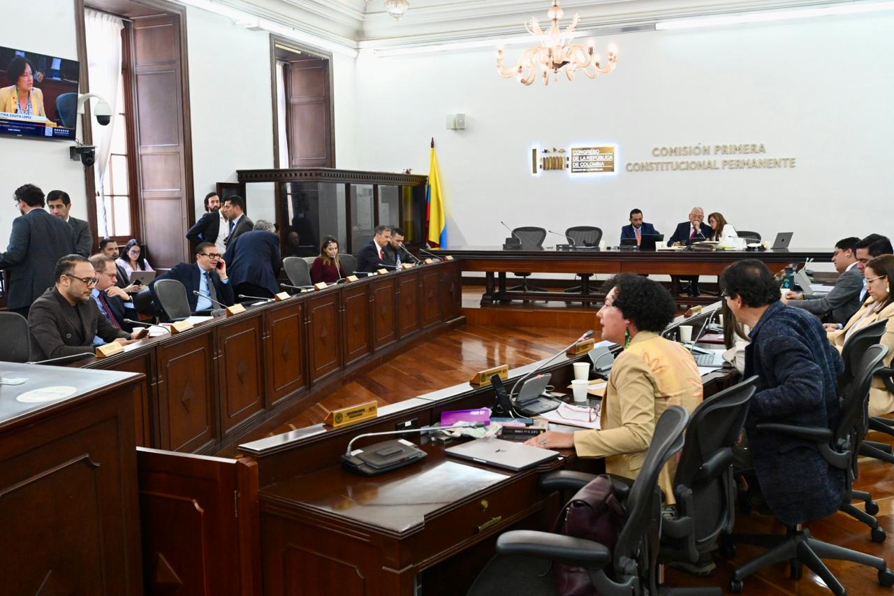First Senate Commission approved in the first debate the reform to end the JEP in 2028.